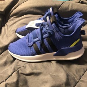 Adidas Pathrun size 5.5Y. Brand new, never worn; tags, no box